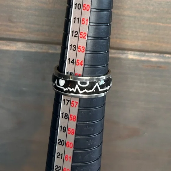 3/$10 Lucite Wrap Heartbeat Ring - Picture 5 of 6